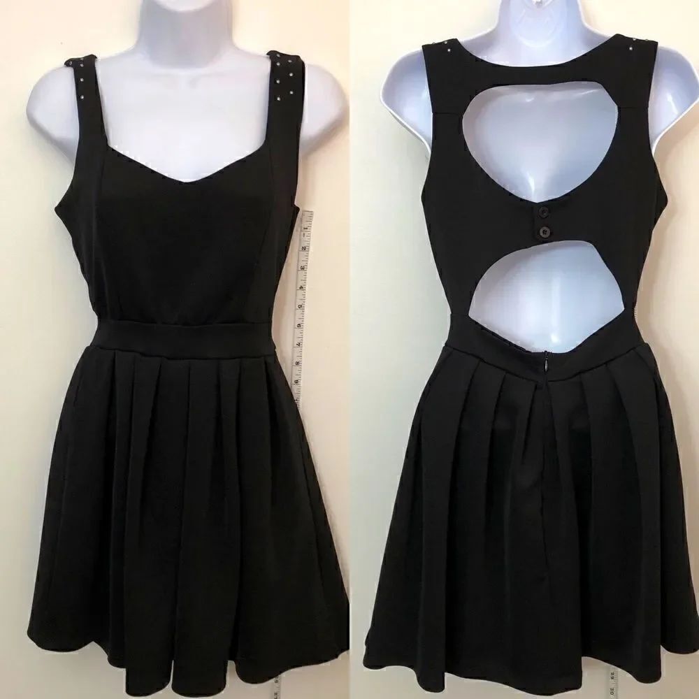 Size M Poof Couture Black Dress!!
